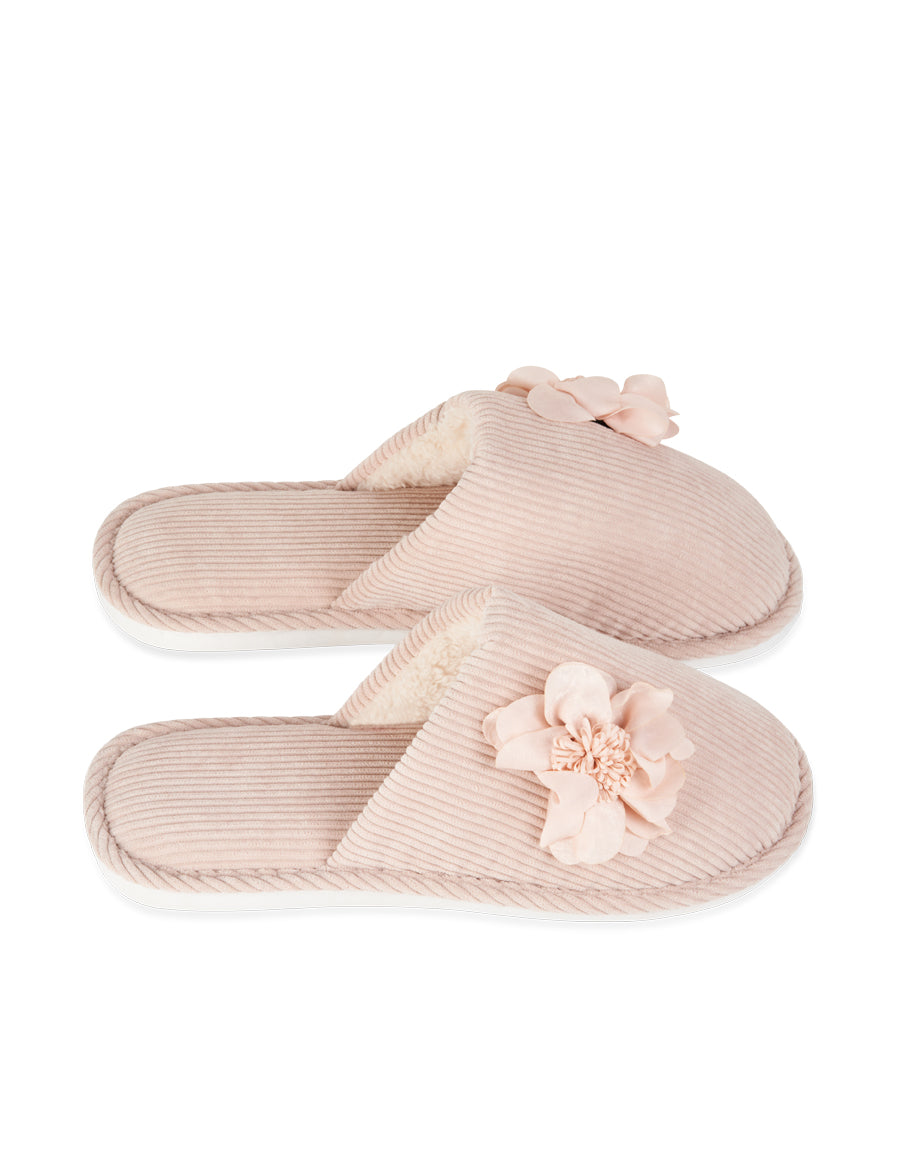 Closed Toe Slippers