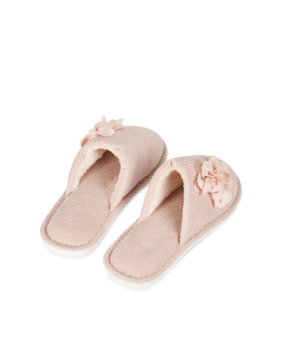 Closed Toe Slippers