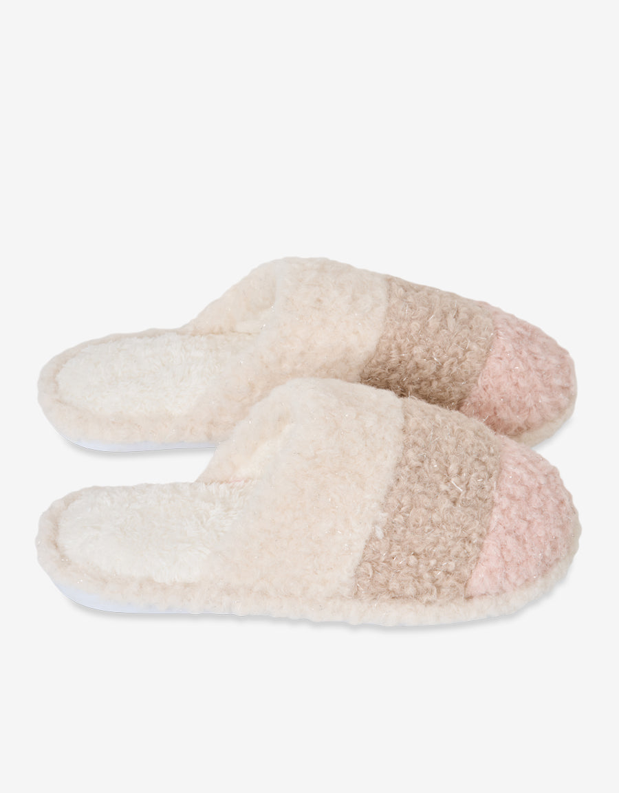 CLOSE TOE SLIPPER