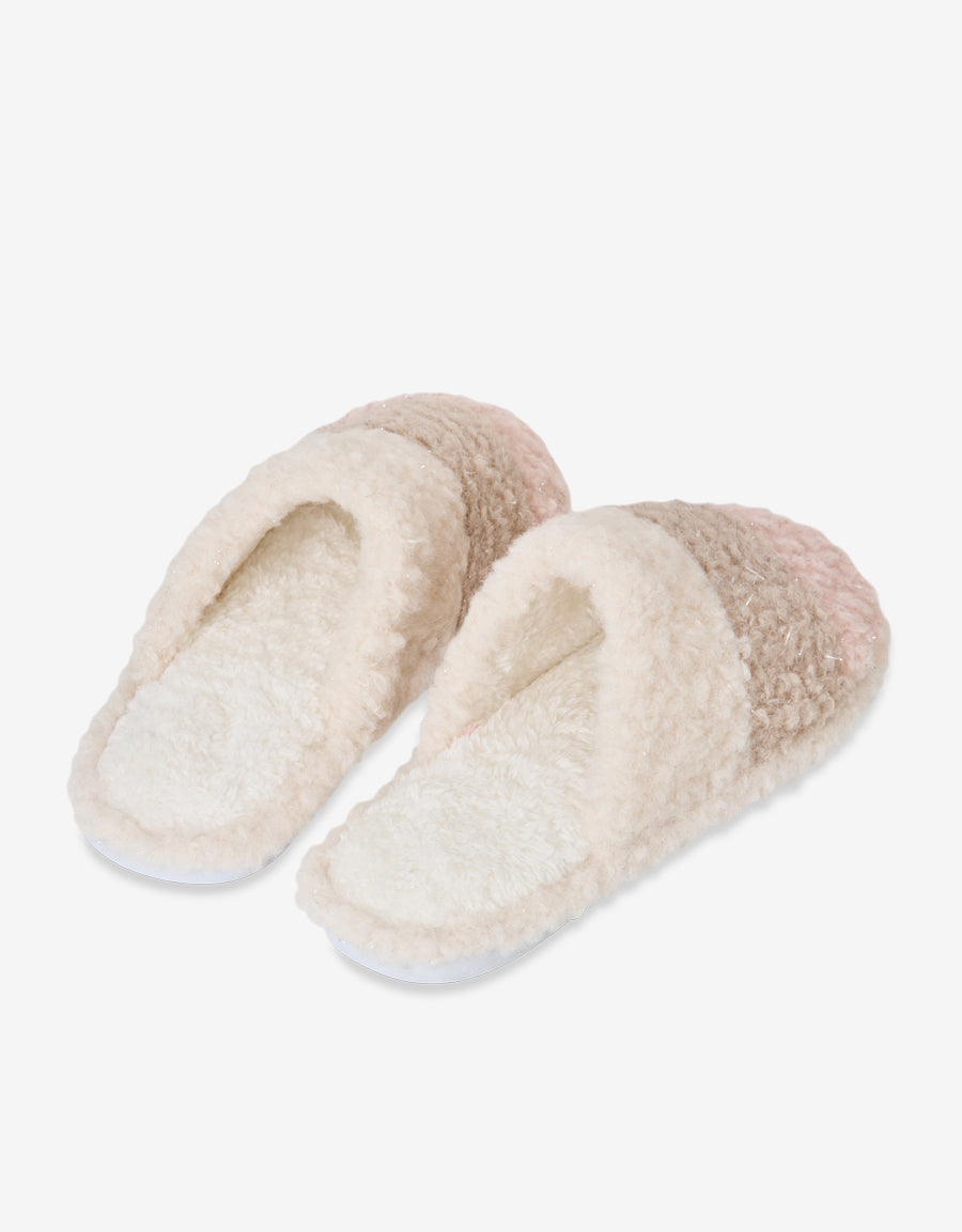 CLOSE TOE SLIPPER