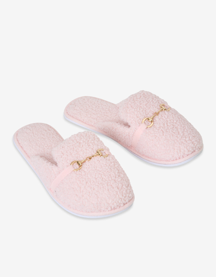 CLOSE TOE SLIPPER
