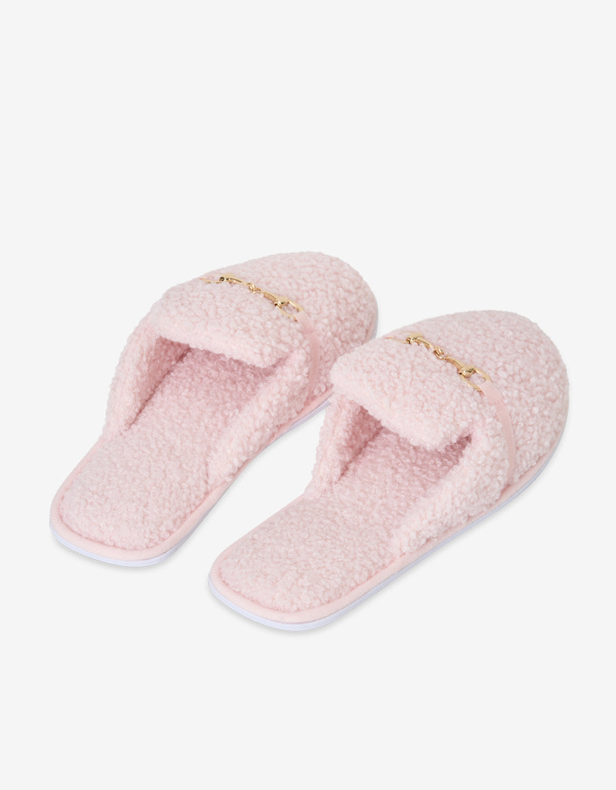 CLOSE TOE SLIPPER
