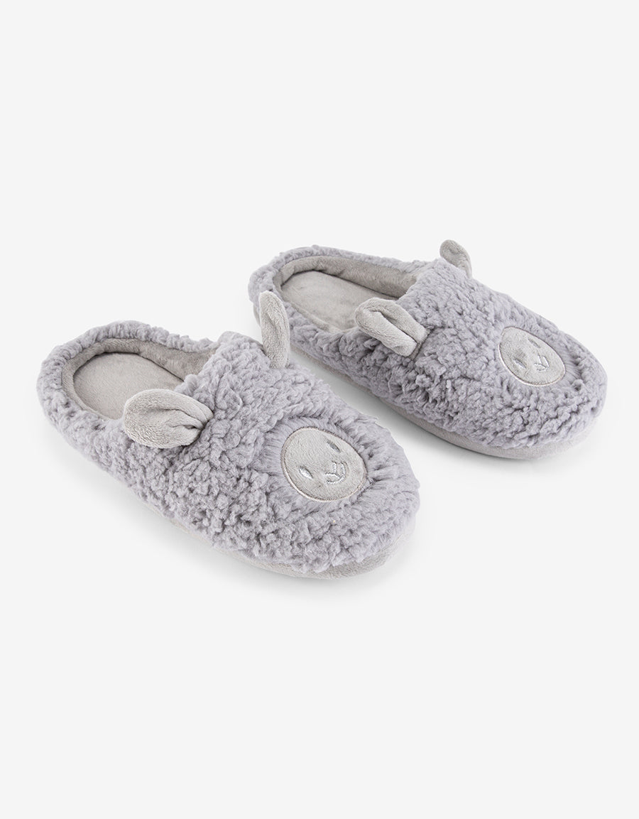 Close Toe Slippers