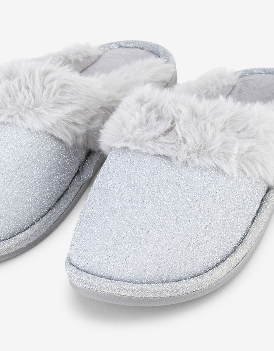 Sparkle Closed Toe Slipper
