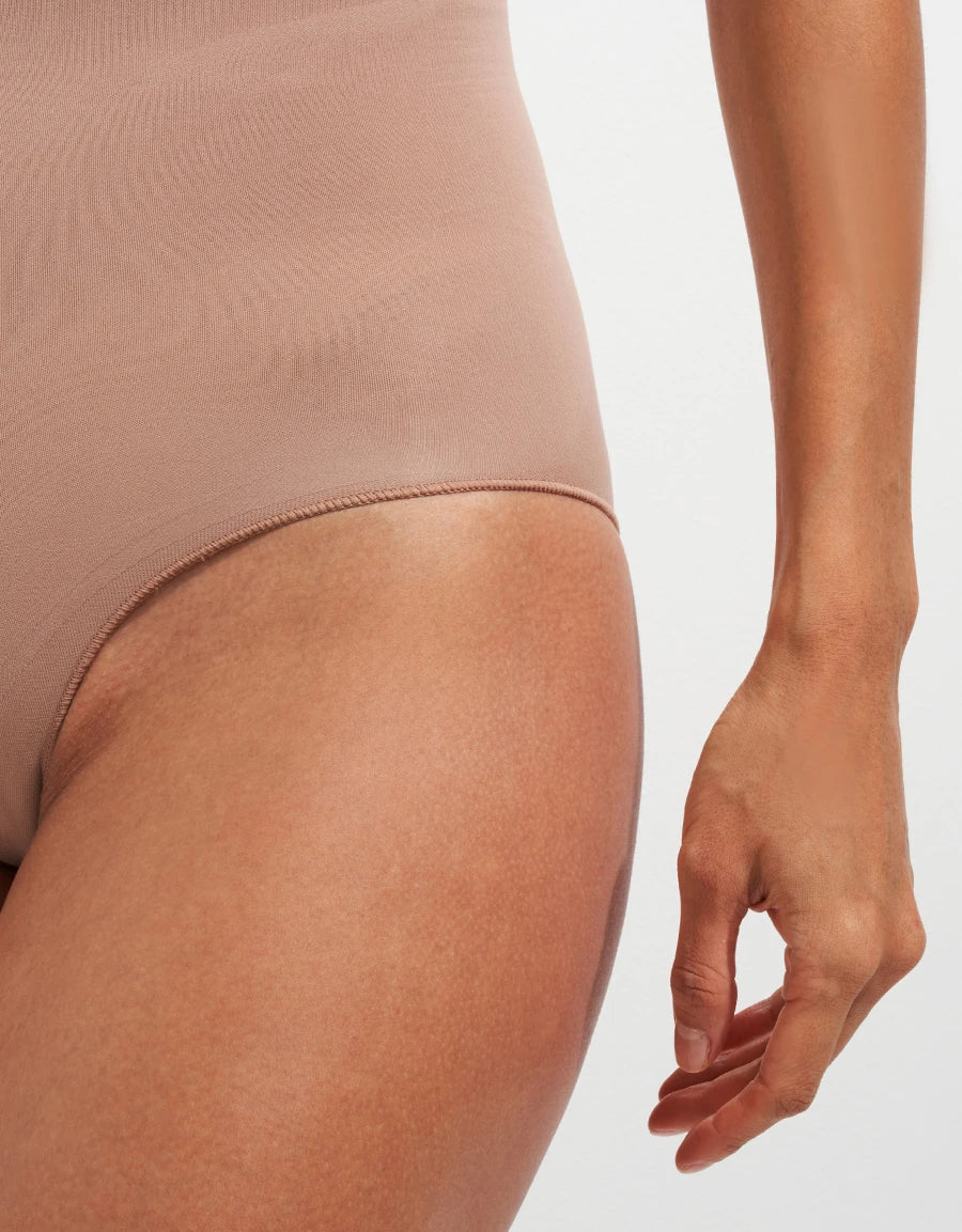 Seamless Shaping High Waist Brief