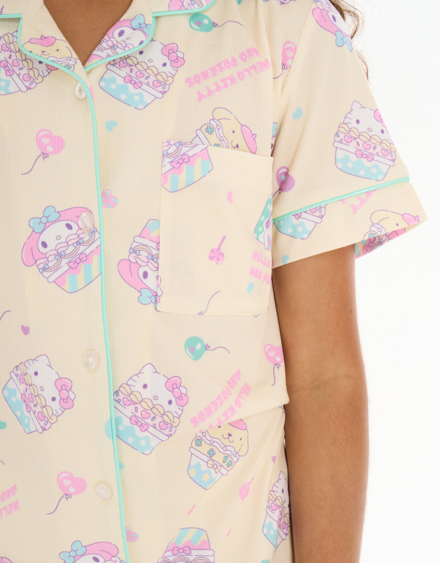 Short-Sleeve Shirt with Pants Pajama Set in Light Yellow