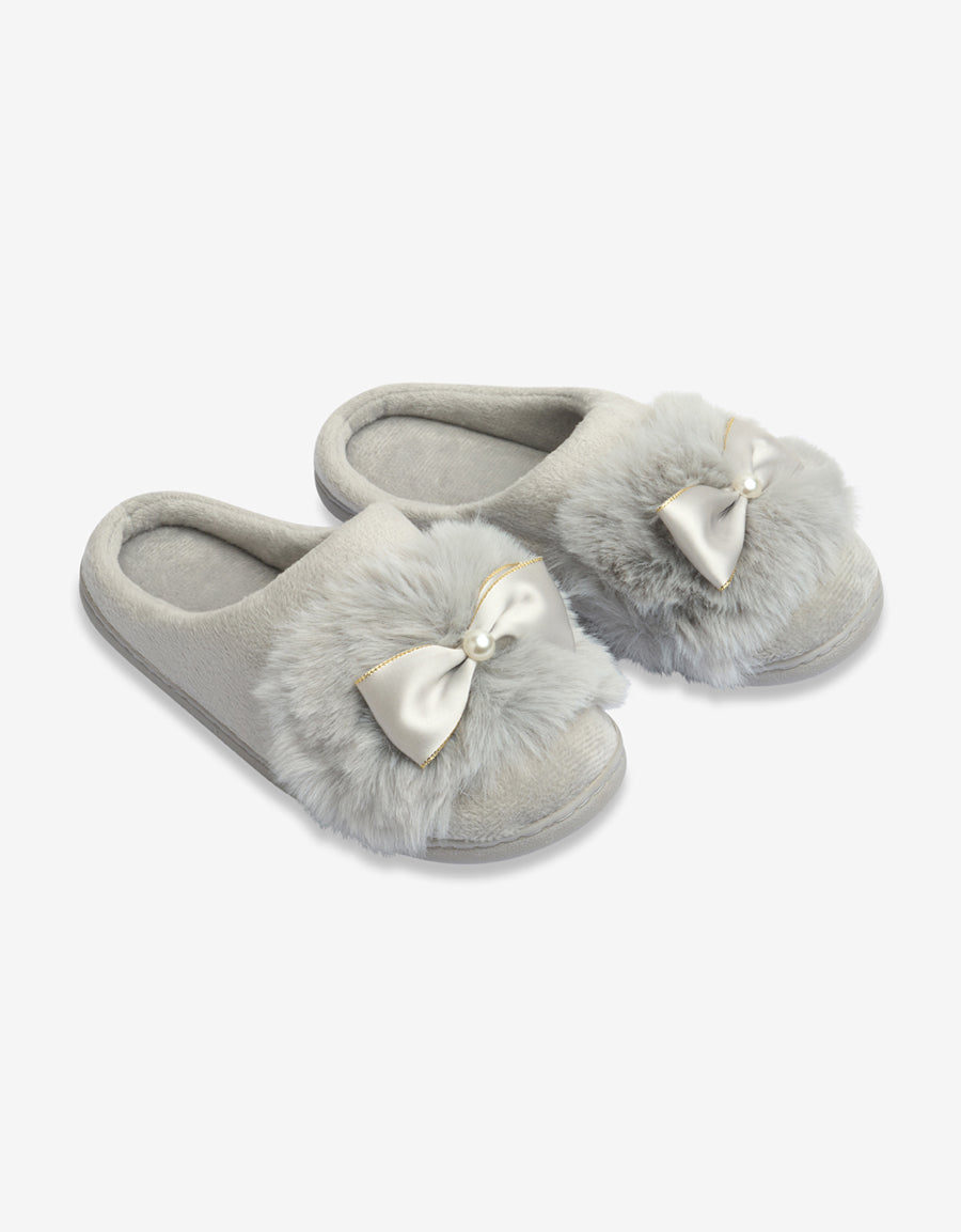 Slipper Closed-Toe Slippers in Grey
